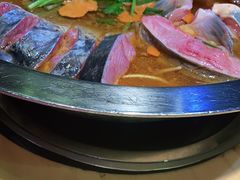 -野山舂·贵州现舂酸汤火锅(鸿通城店)