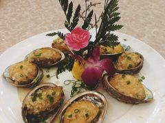 蒜蓉蒸鲍鱼-馨越楼·点心·粤菜(赤坎店)