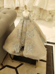 -拉瑞娜LaReine婚纱礼服高级定制