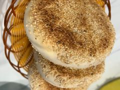 烧饼-清真喜兰老丁羊汤特色小吃