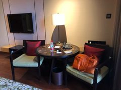 商务桌-上海崇明金茂凯悦酒店