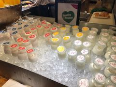 酸奶-广州中心皇冠假日酒店-环市食坊·海鲜自助餐厅