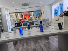 -荣耀授权专卖店(黄浦浙江中路店)