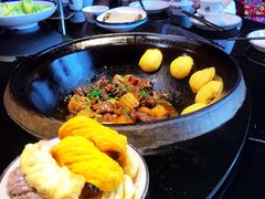 -鱼窝棚柴火铁锅炖(富山屯店)