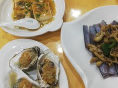 -鹏城人家海鲜酒家·23年老字号(较场尾店)