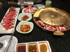 -猪啊牛呀羊啊铜盘烤肉(正大广场店)