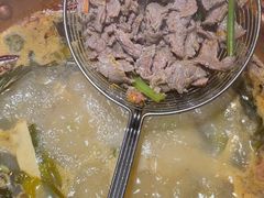 -洱火云南酸菜牛肉火锅(石景山当代商城店)