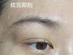 -一个差评成就的纹眉店