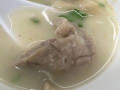 -胡子饮食店