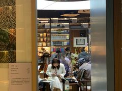 -晓风书屋(浙大紫金港店)