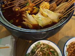 -钢管厂五区小郡肝串串香(蜀都万达店)