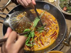 -贵厨酸汤牛肉(小十字店)