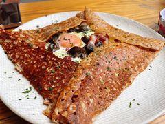 鸡蛋蘑菇熏肉荞麦可丽饼-RAC BAR(安福路店)