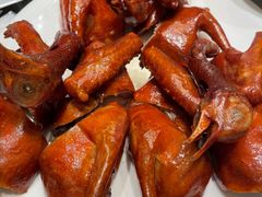 玻璃脆皮乳鸽皇-新雅粤菜馆(南京东路店)