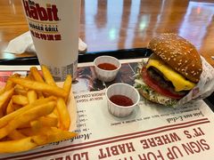 -The Habit Burger Grill 哈比特汉堡(复兴soho店)