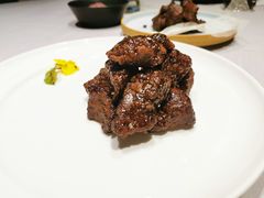 沪市牛肉粒-屋里厢上海菜馆