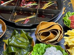 -乖嬢嬢重庆老火锅(南联店)