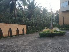 -三亚湾海居铂尔曼度假酒店