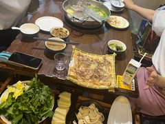 -乡土黄·鲜牛肉火锅·小龙虾(兴业街店)