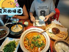 -魏铭鱼头捞饭(晋阳路店)