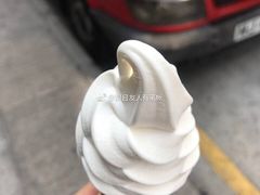 香草软雪糕-富豪雪糕车流动点(尖沙咀)