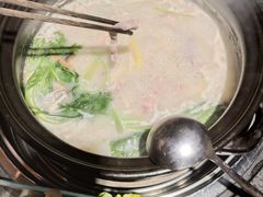 -大匠工房古船木艺术餐厅·猪肚鸡专门店(长白仙岛店)