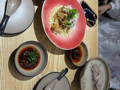 -叁煨蹄花·下饭盐帮菜(人民广场店)