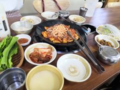 -城山辣炒黑猪肉