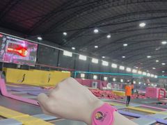 -嘿哟动霸CHUA·新潮玩运动娱乐中心·蹦床滑冰团建乐园