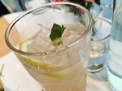 蜜桃鲜芭乐气泡水-乔泰勒JOETYLER西餐厅(曲江店)