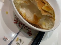 酥皮水牛奶菠萝包-陶陶居酒家(海岸城店)