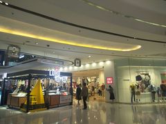 门面-优衣库(东莞东城万达广场店)