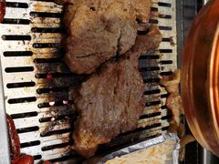-臻牛烤肉