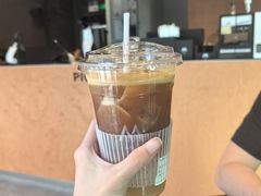 -M Stand(深圳龙岗万科广场店)