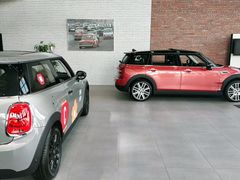 -嘉兴宝华宝马4S店维修部(海宁店)