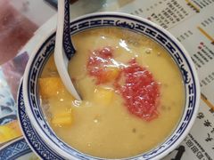 杨枝甘露-黄氏许牛奶甜品餐厅(裕华万达店)