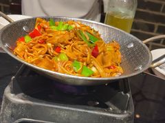 -东口码头·烧鸽子·鱼头泡饼·地方菜(金鹰悦城店)