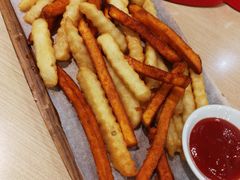 -必胜客(漕宝路店)