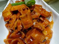 上海油焖笋-金枝玉叶上海人家食府(三里河店)