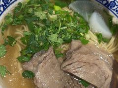 -舌尖尖·兰州牛肉面(浦东机场店)
