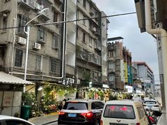 -溪岸路花鸟市场