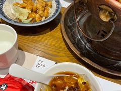 -沪小二铜炉蛙锅(苏州中心星悦汇店)