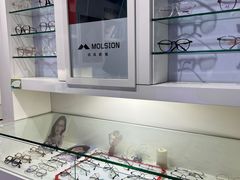 -提一眼镜·蔡司·依视路(小寨店)