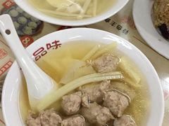 酸笋肉羹汤-津品味小吃(大学湾店)