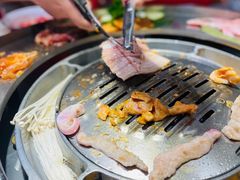 -哈哈碳都·牛肋条无限自助烤肉(台江万达店)