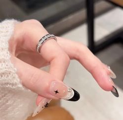-桃色美甲沙龙