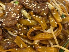 干炒牛河-广州酒家(昌岗地铁站店)