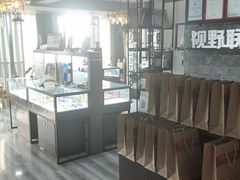 店内环境-视野联行眼镜蔡司·依视路官方授权店(顺城店)