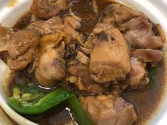 黄焖鸡饭-南城香·饭香串香馄饨香(赵公口店)