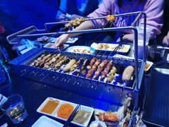 羊肉串，鸡翅，酸奶水果捞-黑门烤肉